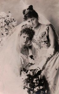 Marie Gabrielle with her mother photo