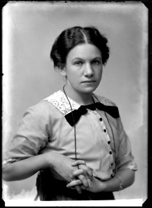 Maria Schildknecht, actor, undated portrait - SMV - GS022