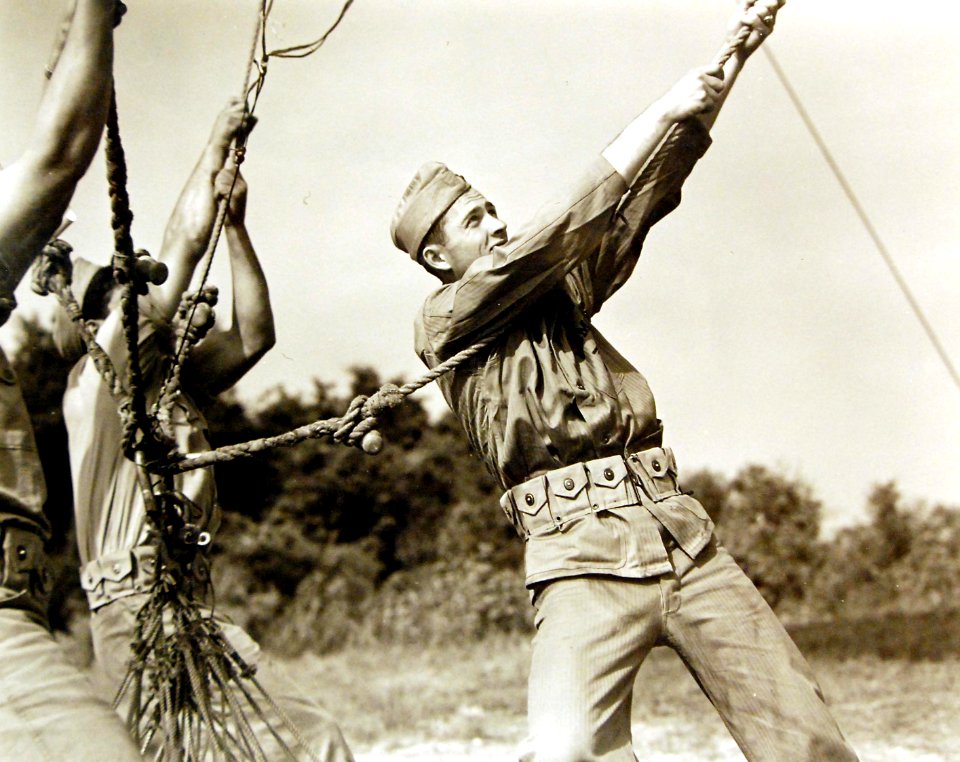 Marines controlling barrage ballon, Marine Corps Base, Parris Island, South Carolina,1942 (27267128134)