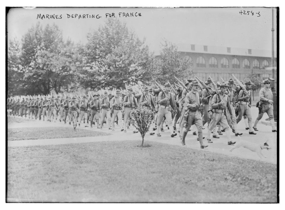 Marines Departing for France LCCN2014705000