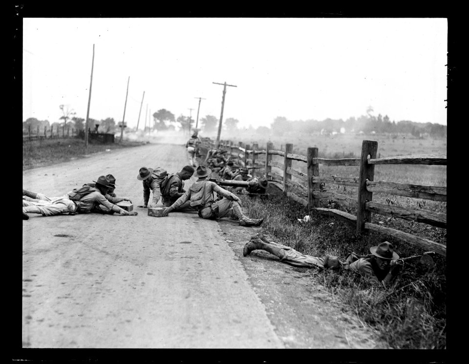 Marines during reenactment of Pickett's Charge at the battle of Gettysburg. Pennsylvania LCCN2016891530