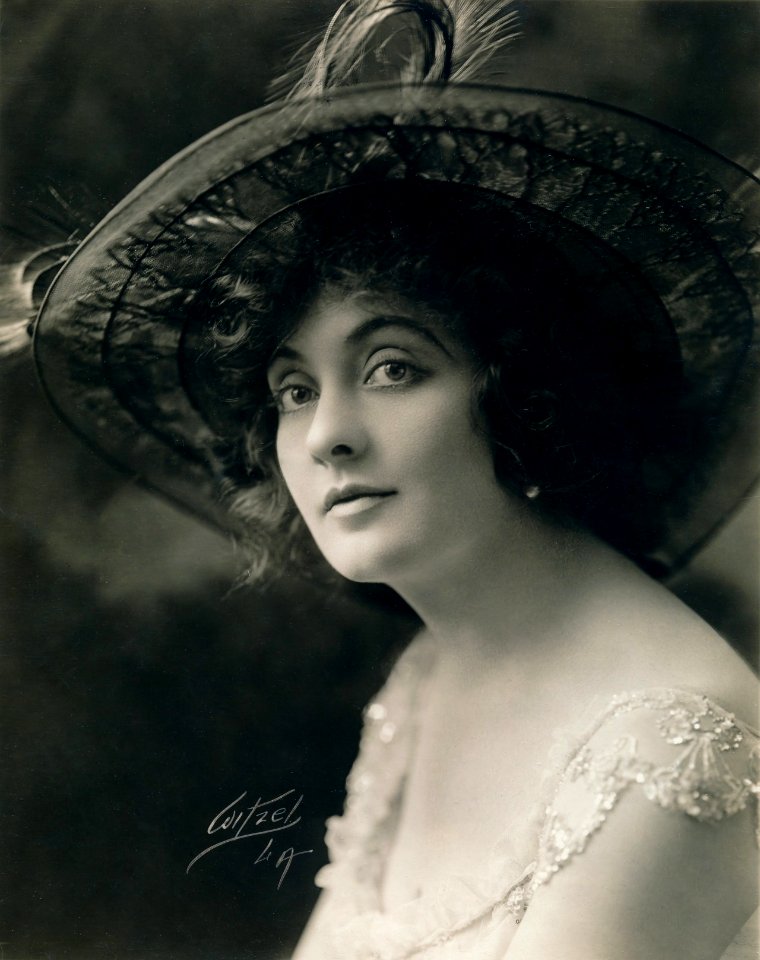 Marin Sais by Albert Witzel