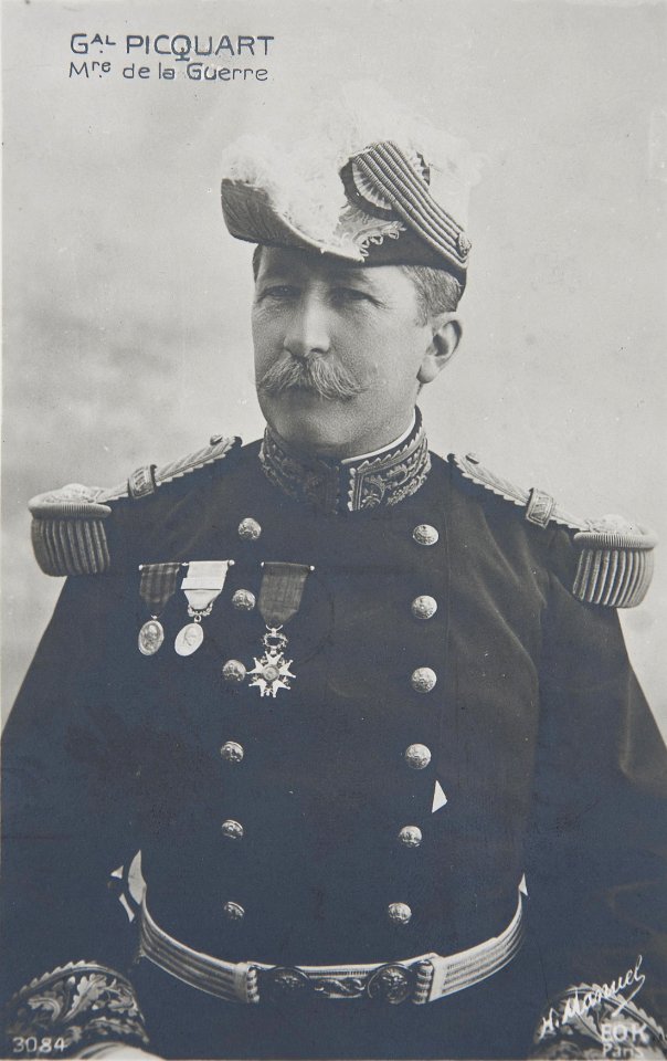 Marie-Georges Picquart - photographie Henri Manuel