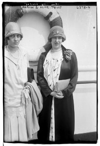 Marion and Alice Tully LCCN2014718367