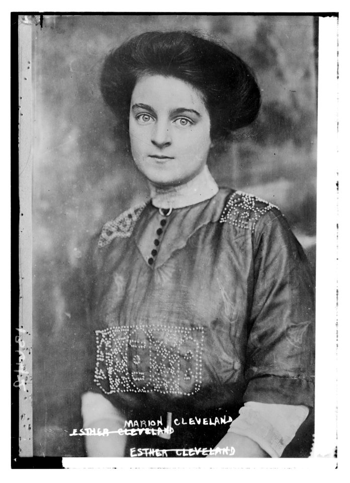 Marion Cleveland LCCN2014687350