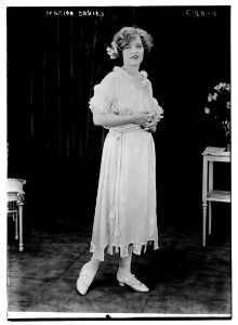 Marion Davies LCCN2014714561