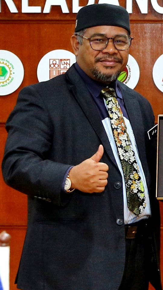 Mohd Khairuddin bin Aman Razali (cropped)