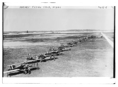 Marines' flying field, Miami LCCN2014707140