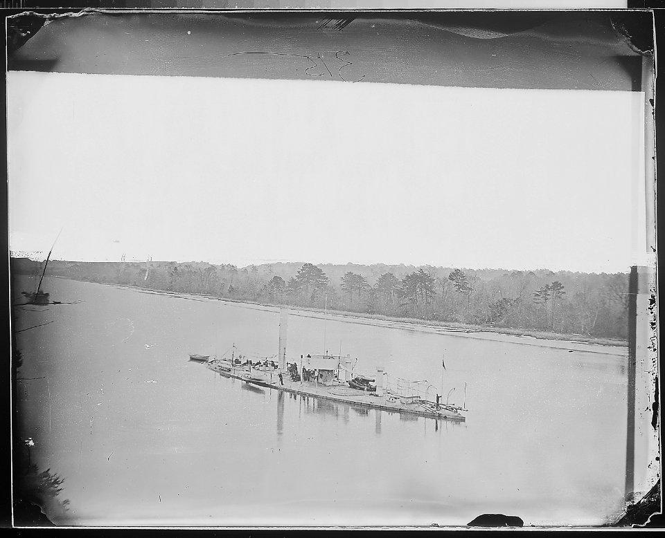 Monitor Casco on the James River - NARA - 524734