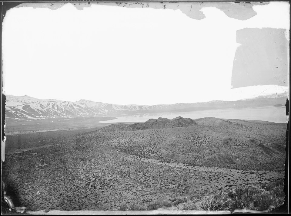 Mono Lake, California - NARA - 519496