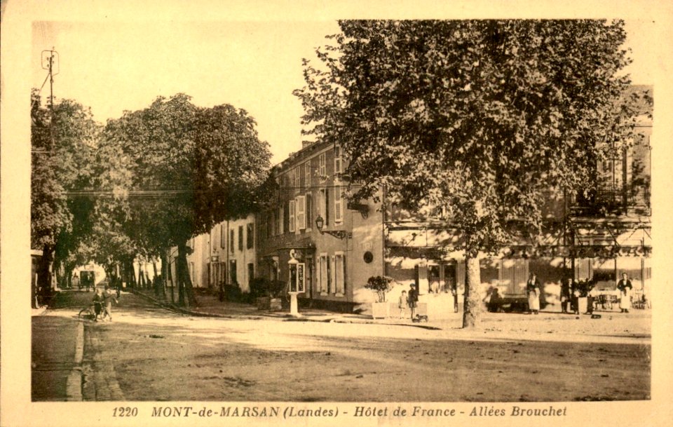 Mont-de-Marsan - Allées Brouchet 1