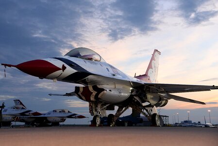 Fighting falcon jet airplane