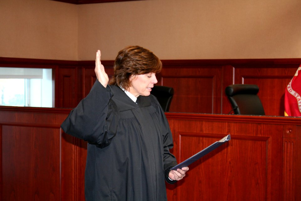 Moira Modzelewski 131212-N-YP490-004 (11341105133)