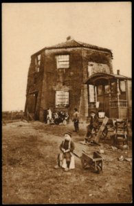 Molenvliet, romp korenmolen de Duif, Afb PRKBB00251000001