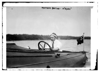 Montague Batting - in Mona (boat) LCCN2014692060