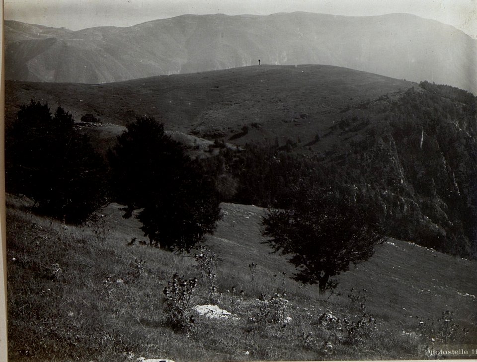 Monte Lombara.(Triangulierungspunkte. (BildID 15648277)