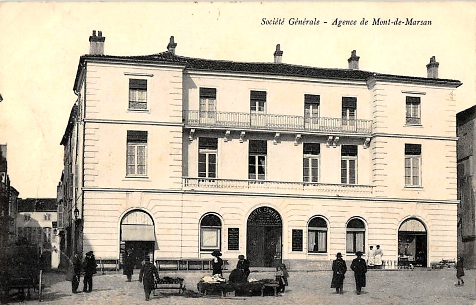 Mont-de-Marsan - Place de l'Hôtel de ville - Agence Societé Générale