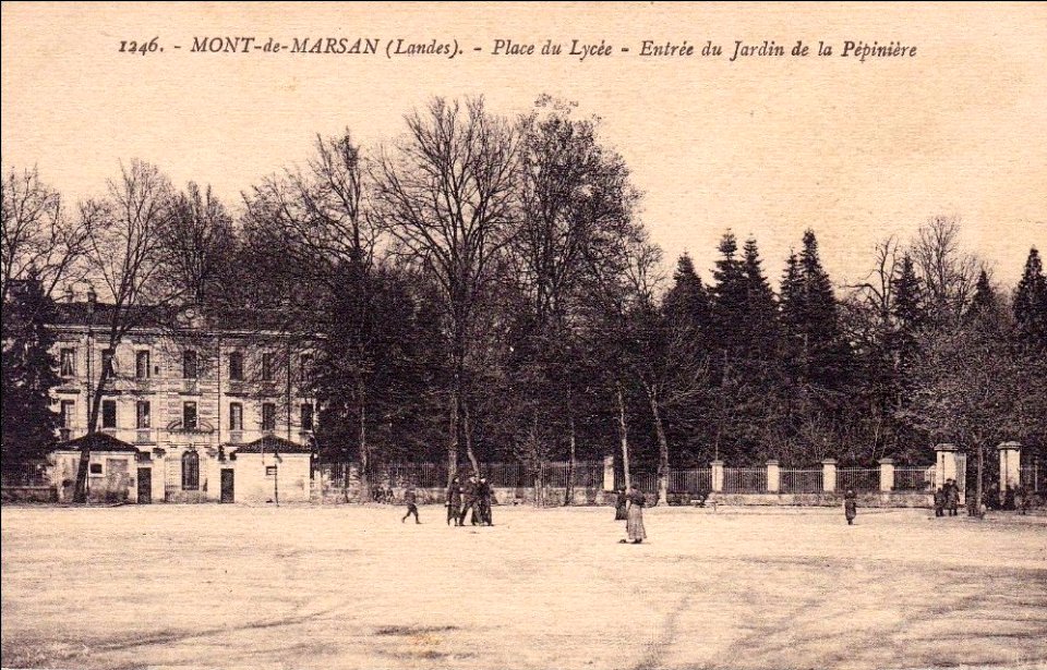 Mont-de-Marsan - Place du Lycée 4