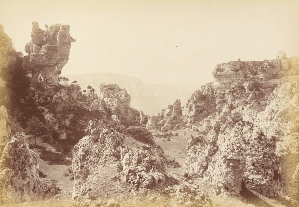 Montpellier-le-Vieux - Cirque des Rouquettes, arène et paroi sud (Martel-Chabanon, 1884)