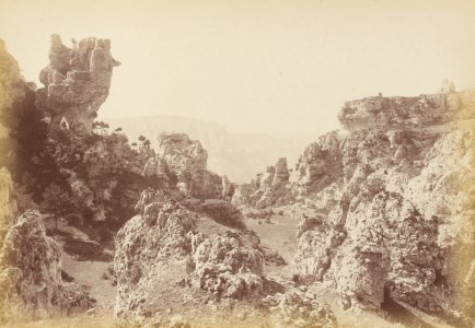 Montpellier-le-Vieux - Cirque des Rouquettes, arène et paroi sud (Martel-Chabanon, 1884)