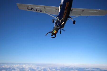 Fall drop skydiving