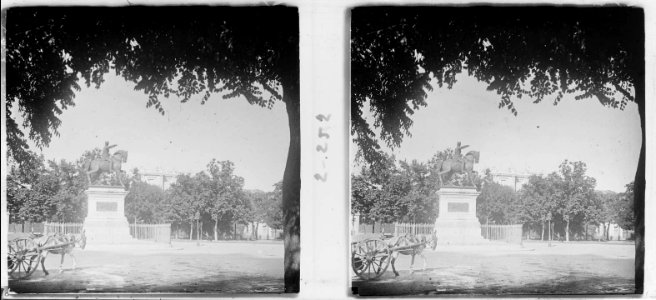 Monument a un general