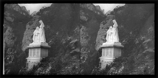 Monument a la Verge del segon misteri de goig , camí de la cova de Montserrat
