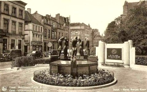 Monument Braun Gand