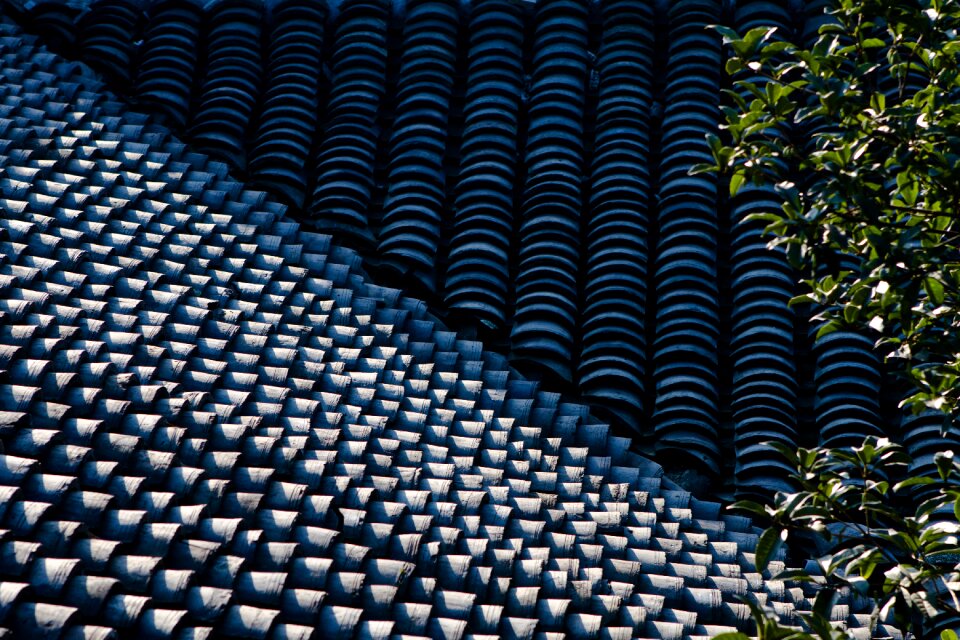 Tiles line light and shadow