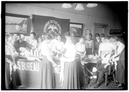 MINES, BUREAU OF. MINE RESCUE METHODS LCCN2016867571