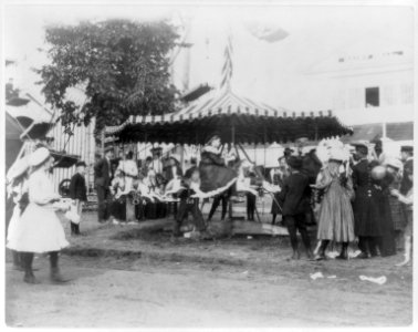 Minnesota State Fair- children on small merry-go-round LCCN2005691499