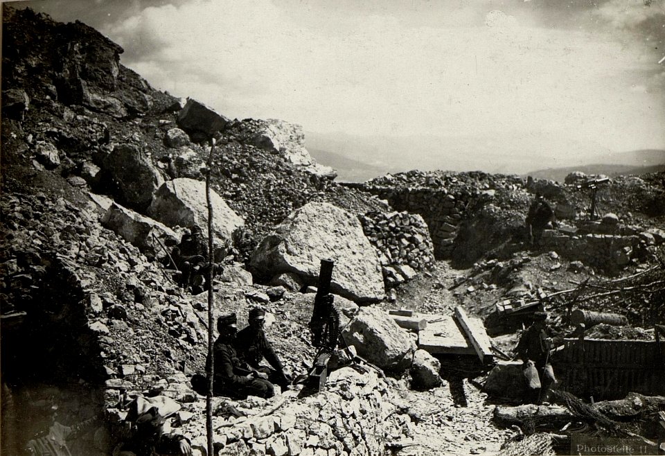 Monte Cimone. Stollenbau. (BildID 15640775)