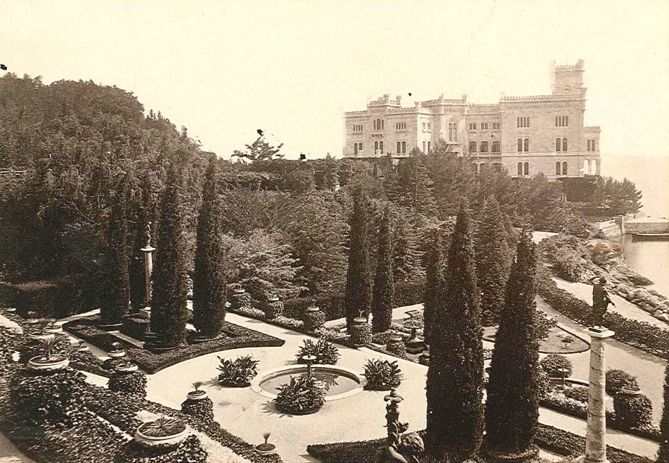 Miramare mit Garten