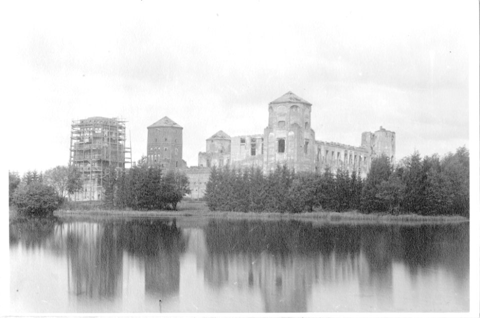 Mirski zamak, Zamkavy. Мірскі замак, Замкавы (A. Visłocki, 1923) (2)
