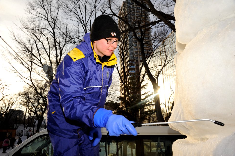 Misawa Sailors Begin USS Constitution Snow Sculpture 150131-N-EC644-002