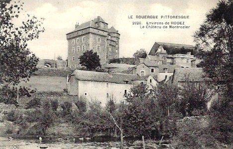 Montrozier - Château 4