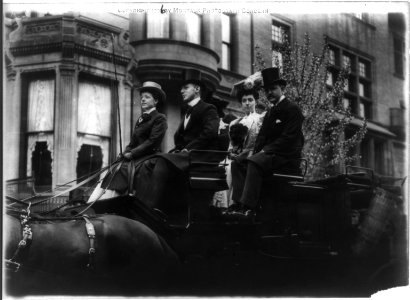 Miss Angelica Gerry at the reins, Robert L. Gerry, Mabel Gerry and 2 unidentified persons coaching in New York LCCN2005686681