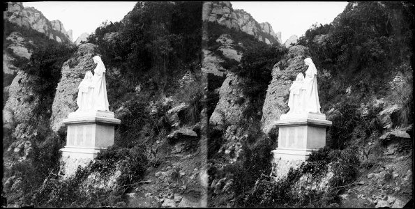 Monument a la Verge del segon misteri de goig , camí de la cova de Montserrat (AFCEC BORDAS D 4376)