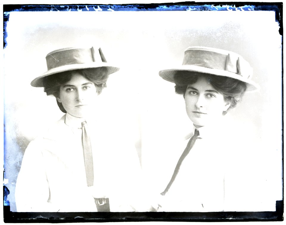 Miss Caner, nd (16395776579)