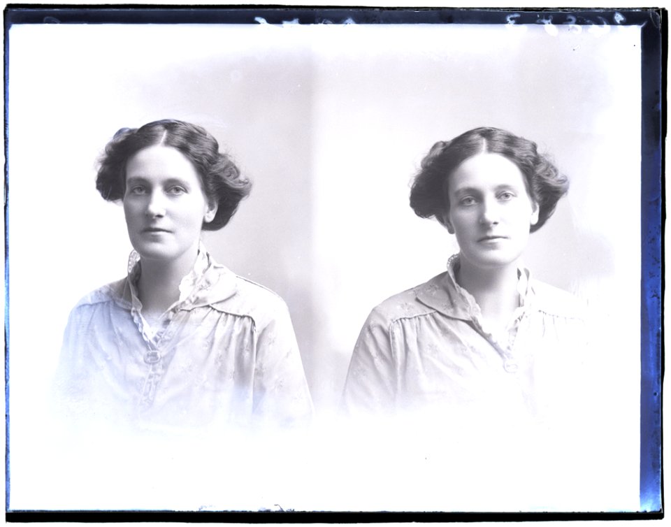 Miss Davis, 12 Dec 1911 (16878191318)