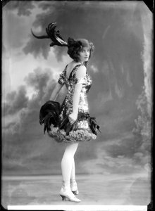 Miss Danell, dancer - SMV - ND008