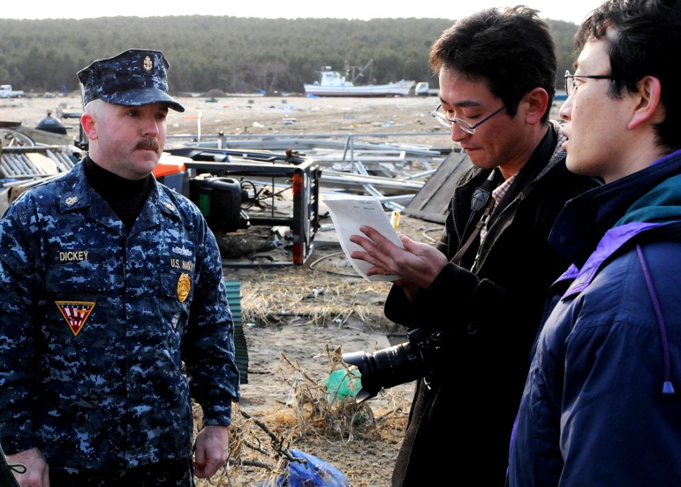 Misawa Sailors Begin Cleanup at Local Fishing Port 110314-N-MU720-124