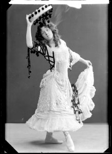 Miss Hansen, dancer - SMV - NH008