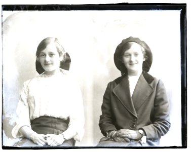 Miss Cooke, 10 Feb 1914 (16555606136)