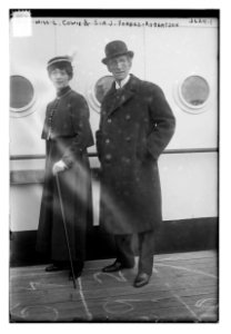 Miss L. Cowie and Sir J. Forbes- Robertson LCCN2014699984