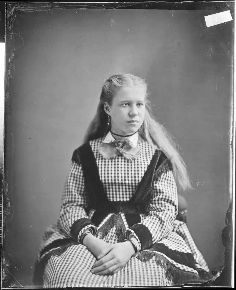 Miss Pruyn - NARA - 525917