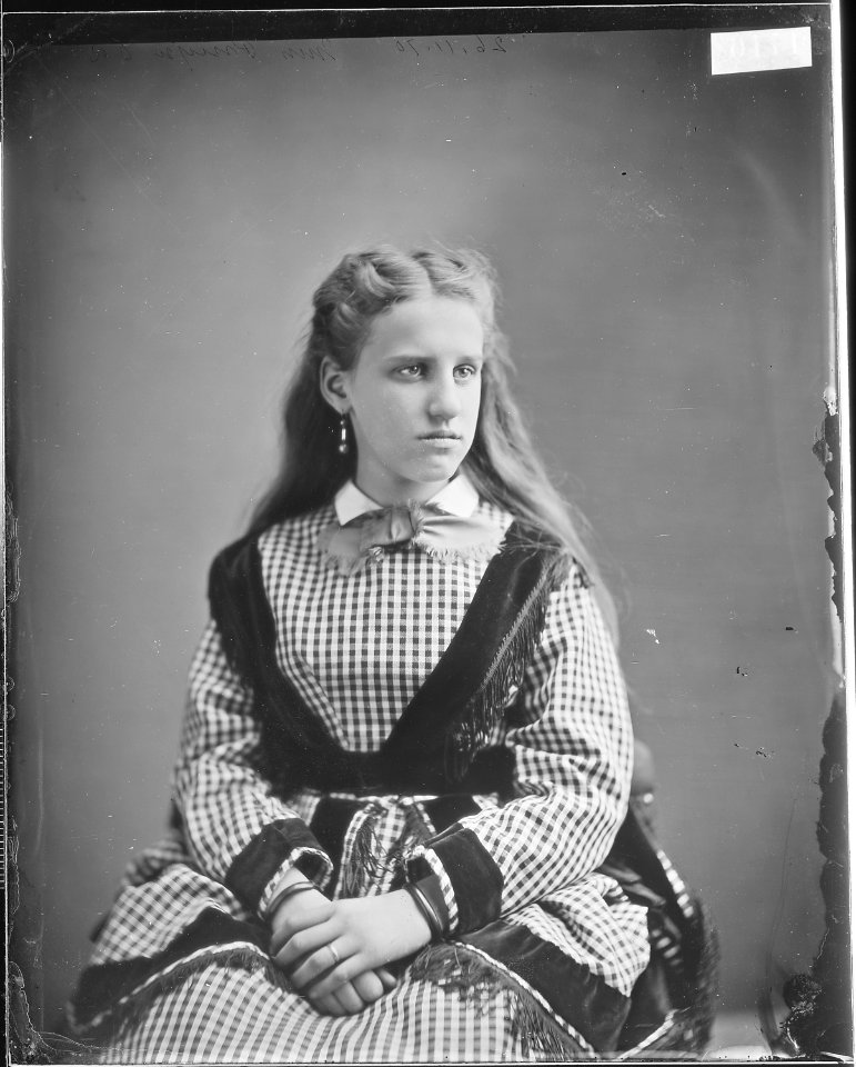 Miss Pruyn - NARA - 525918