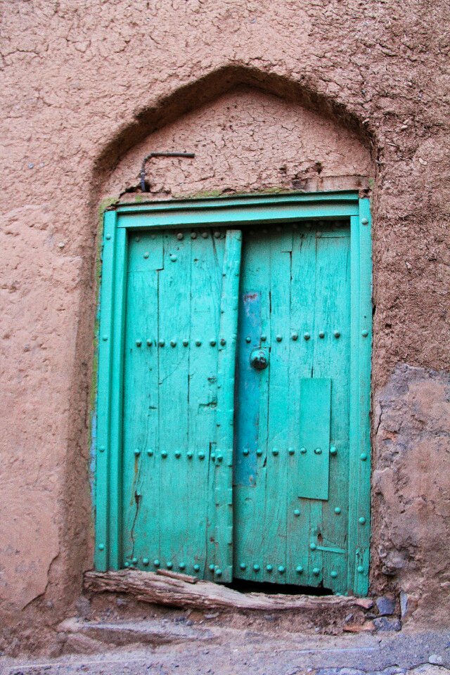 Entrance wall al hamra