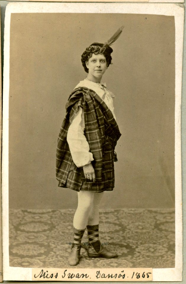 Miss Swan, rollporträtt - SMV - H8 073