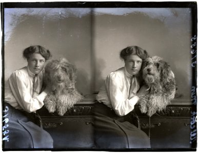Miss Allcock and dog, 2 Nov 1911 (16394588100)